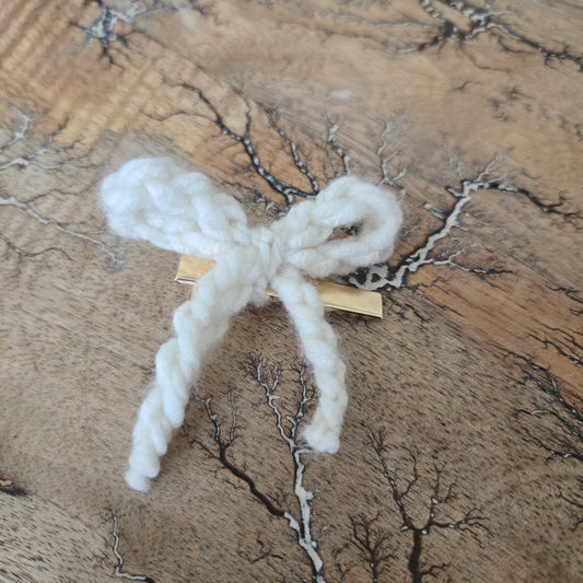 Crocheted White Bow Clip